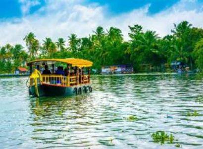 3 Nights Premium Kerala Tour Package