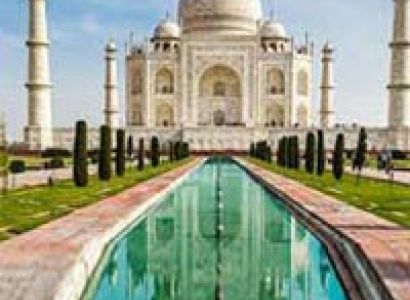 Taj Mahal With Khajuraho Package