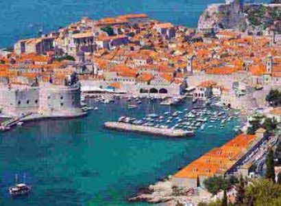 Thrones Walking Tour