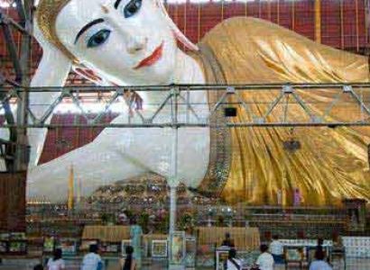 Yangon – Full Day City Tour Dinner + Culture Show At Karaweik Palace Restaurant