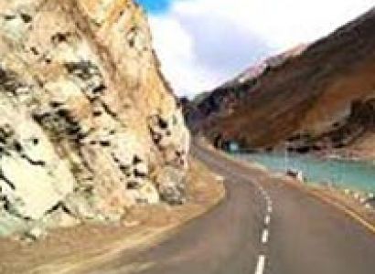 Manali-Leh Jeep Bike Safari Tour