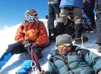 Island Peak Imjatse with Everest Base Camp Package