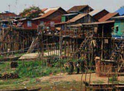 Kampong Kleang Floating Village Tours