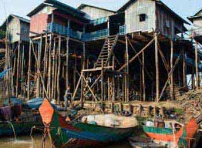 Kampong Pluk Floating Village Tours