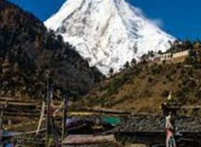 Manaslu Circuit Trek 18 Days Tour