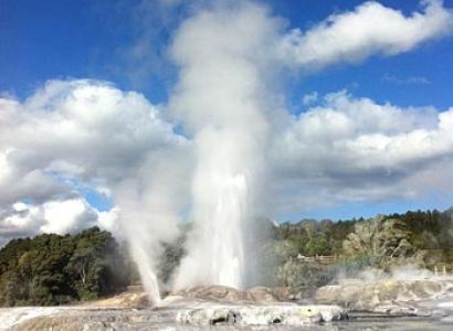 Rotoura, Taupo, Waitomo Caves Two Day Tour