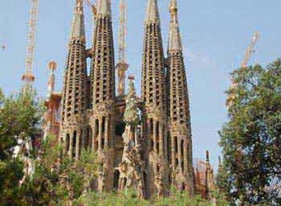 Best of Barcelona Tour Including Sagrada Familia Package