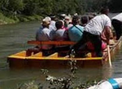 Wooden Rafts Červený Kláštor Tour