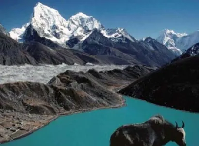 Gokyo Lakes Trek in the Everest Himalayas Nepal Package