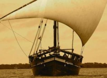 Tamarind Dhow Lunch or Dinner & Dance Cruise Package