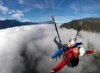 Tandem Paragliding in Benidorm Pack Pilot Package