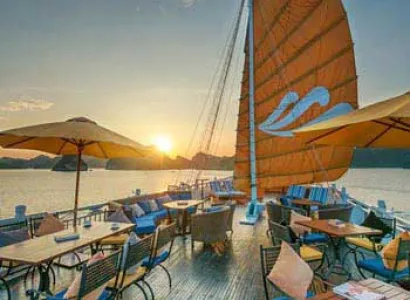 SUNSET COCKTAIL AND DINNER ON EMPEROR NHA TRANG CRUISE PACKAGE