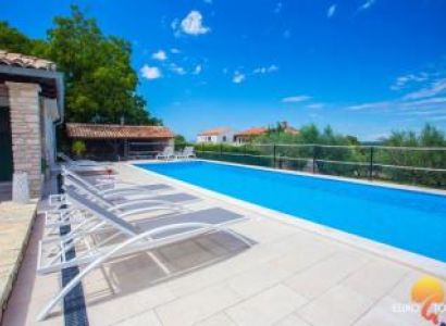 Villa Ero Tour Package