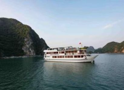 Explore Vietnam 15 Days 14 Nights Package