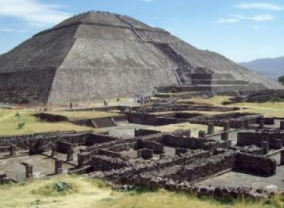 Pyramids Teotihuacan / Basilica De Guadalupe