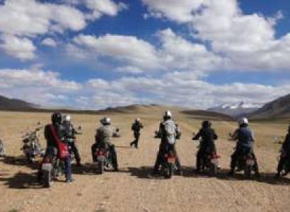 Manali Leh Srinagar Bike Tour