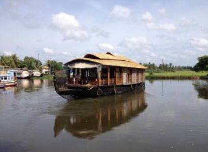 Kerala Houseboat Packages