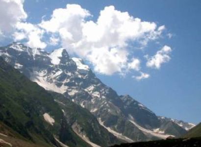 Chanshal Pass Adventure and Leadership Trek Tour
