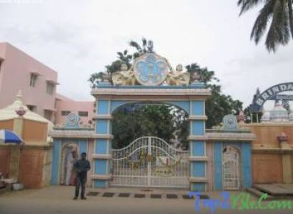 Bangalore – Puttaparthi – Bangalore Tour