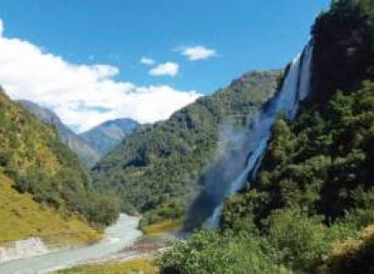 Guwahati-Bhalukpong-Dirang-Tawang-Bomdila Tour