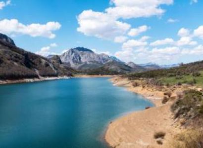 A Green Getaway Along the Northern Coast of Spain Tour