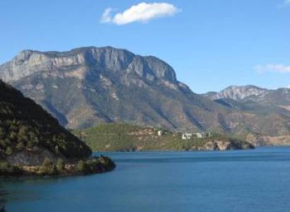 Trekking from Lijiang to Lugu Lake Tour