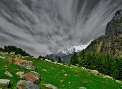 God’s Own Getaway: Kheerganga - Tosh - Malana Trip Tour