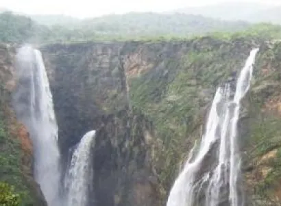 Romantic Pachmarhi Tour