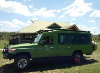 4 Days Amboseli Tsavo West and East Safari