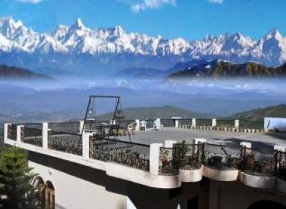 Kausani Tour Package