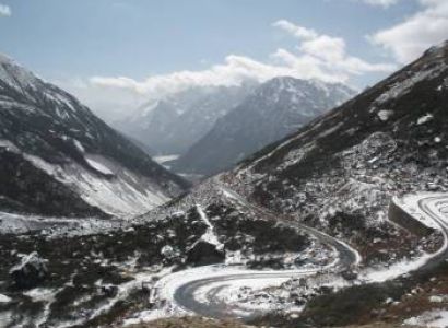 Darjeeling, Gangtok, Lachung, Yumthang, Kalimpong Tour