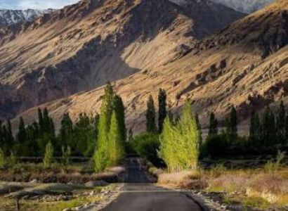 Ladakah Plus Pangong Tour