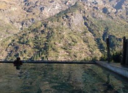 Taj with Incredible Himalaya