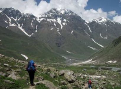 Pin Bhaba Pass Trek Tour