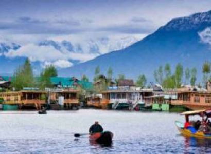 Jammu Katra Srinagar Sonamarg Gulmarg Pahalgam Srinagar Tour Package.