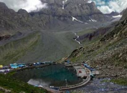 Tosh Kheer Ganga Trek Tour