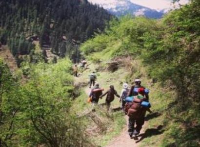 Kheer Ganga Bhun Bhuni Trek Tour