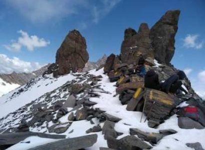 Shri Khand Kalish Trek Jun to Oct Tour