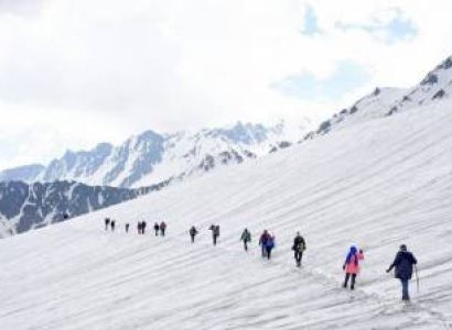 Sar Pass Trek Package