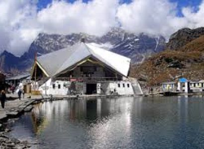 Badrinath with Hemkund Sahib Tour Package