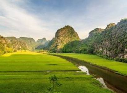 Hoa Lu Ancient & Tam Coc Boat Trip On Ngo Dong River