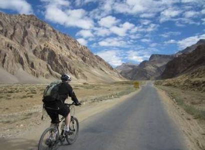 Manali – Leh Cycling Tour