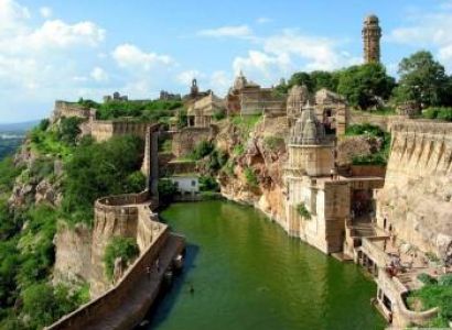 Heritage with Lakes Tour