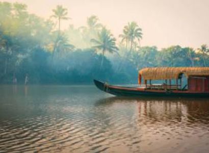 8 Days Cochin - Munnar - Thekkady - Alleppey - Kovalam Package