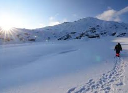 Experience Kedar Kantha Trek with  Rigzen Snow Trek in Uttrakhand Tour