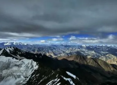 Stock Kangri Trek Tour