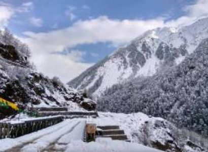 Tosar Lake Trek Tour : North Sikkim