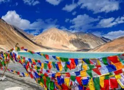 Leh - Nubra - Pangong - Turtuk Tour