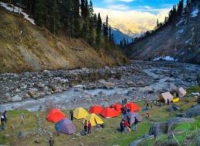 BEAS KUND TREK TOUR