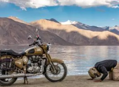 A KASHMIR WITH LADAKH TOUR PACKAGE